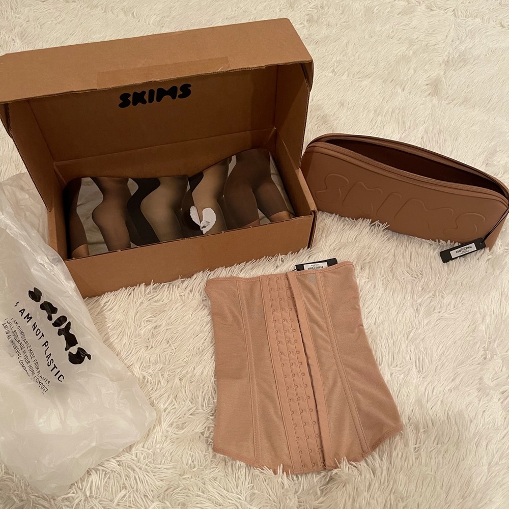 SKIMS Power Mesh Waist Trainer. Discontinued on SKIMS website!